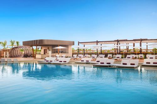 Zona Hotelera Resort | Hyatt Vivid Grand Island Cancun-All Inclusive Adults Only