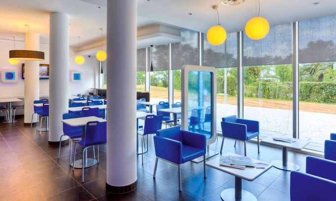 Sao Pedro da Afurada Hotel | ibis budget Porto Gaia