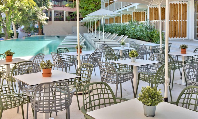 Golden Sands Hotel | ibis Styles Golden Sands Roomer Hotel