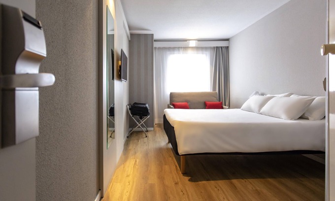 Alfafar Hotel | ibis Valencia Alfafar