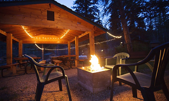 Estes Park Cabin | Idlewilde by the River