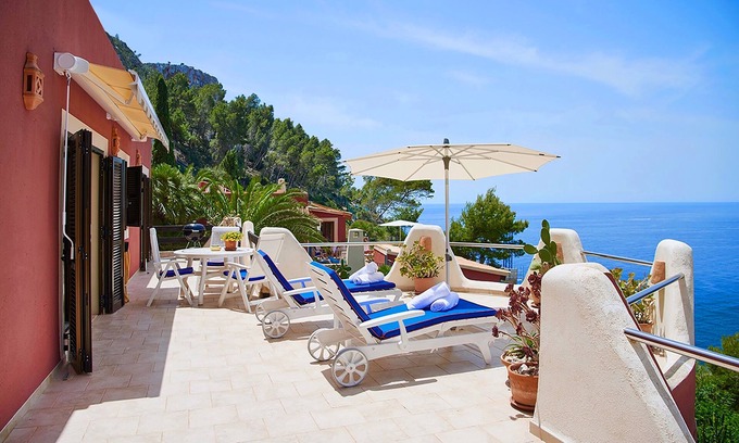 Port d'Andraitx Apartment | Idyllic accommodation on Mallorca with private terrace and sea view (Villa DEKA)