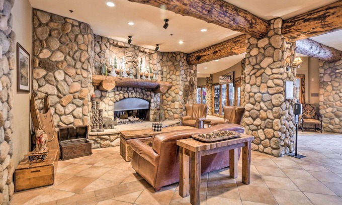 Crested Butte Apartment | Idyllic Grand Lodge Condo: Steps to the CB Lifts!