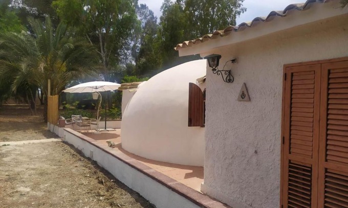 Granelli House | Igloo sulla spiaggia