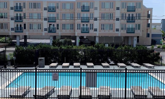 Dewey Beach House | Immaculate and modern condo at the centrally located Opal Condos in Dewey Beach