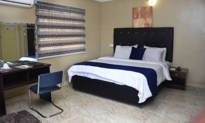 Epetu Apartment | Impeccable 1-bed Executive Luxury Hotel Apartment