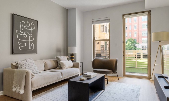 Cardozo Apartment | Impeccable U Street 1BR w/Gym & W/D, nr Metro & Dining, by Blueground