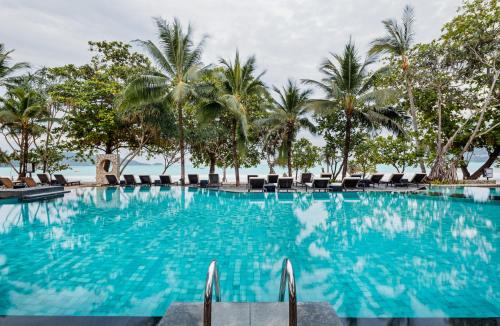 Patong Resort | Impiana Beachfront Resort Patong, Phuket