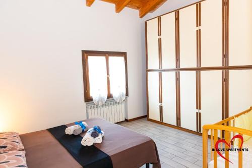 Montichiari Apartment | In Love 01