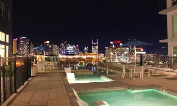 Eighth Avenue Apartment | In the Gulch…2 mins to Broadway!
