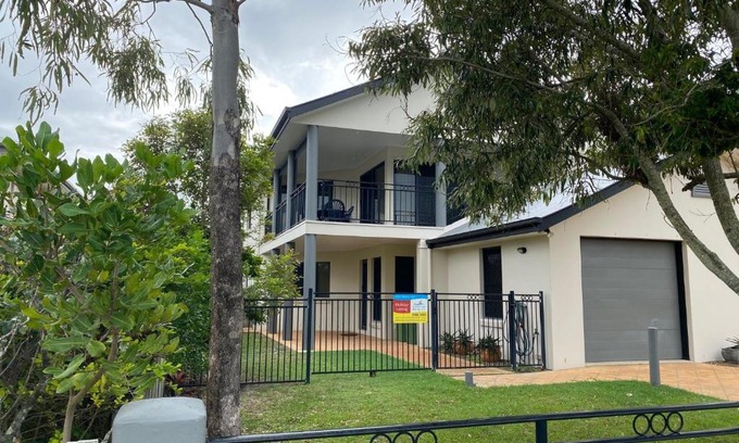 Rainbow Beach House | Indigo Place 1 Rainbow Beach
