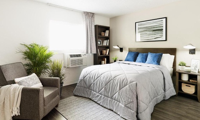 Auburn - Opelika Hotel | InTown Suites Extended Stay Auburn AL