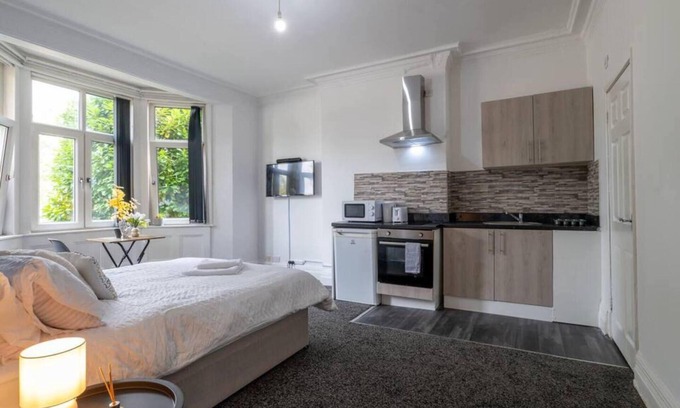 Coventry Apartment | Inviting 1-bed Studio2 in Coventry