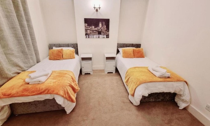 Windsor City Centre House | Inviting 2-Bed Cottage in Windsor