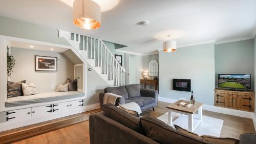 Catton House | Isaac's Cottage