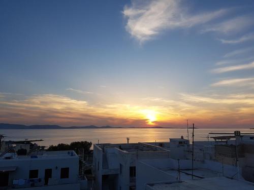 Old Town Naxos Apartment | Island Flavor - Magical Sunset View