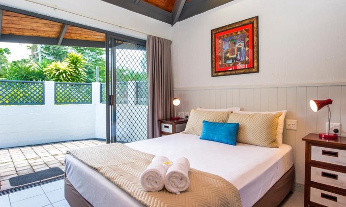 Nelly Bay Resort | Island Leisure Resort