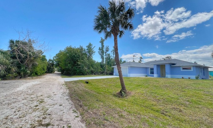 Pine Island Center House | Island Treasure! Brand new on an olde Florida island in the Gulf.