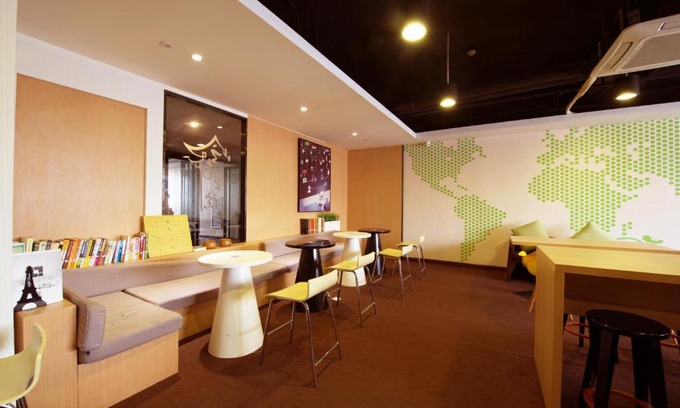 Minhang Hotel | IU Hotel Shanghai Dongchuan Road Metro Station