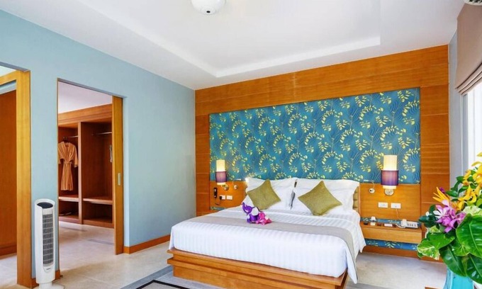 Khuk Khak Beach Villa | Jacuzzi Villa in Khao Lak with a romantic outdoor Jacuzzi JV#13