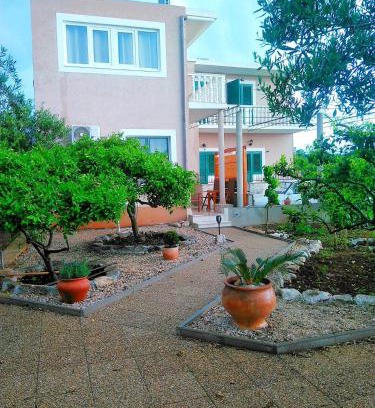 Sucuraj Apartment | Jakov one bedroom apartment Sucuraj
