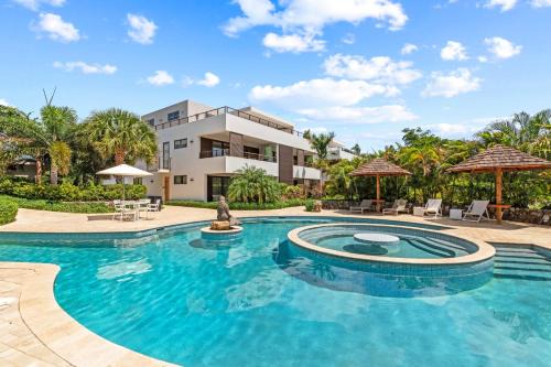 Willemstad Apartment | Jan Sofat LUX A15 roof top apartment