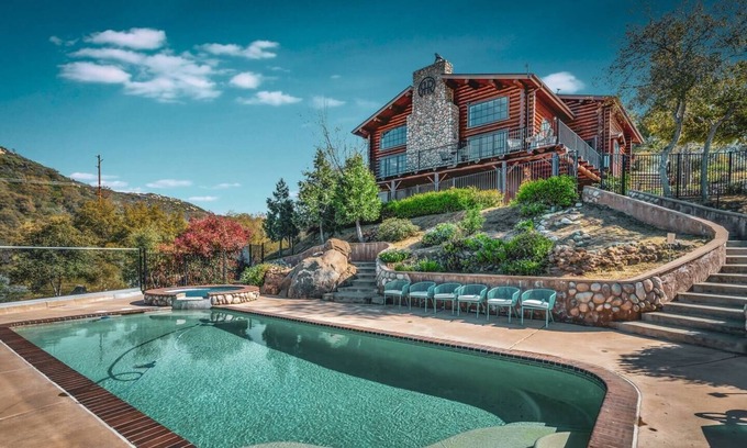 Alpine House | Japatul House-Log Mansion w Pool, HotTub, Disc Golf-Check Google 5 Star Reviews!