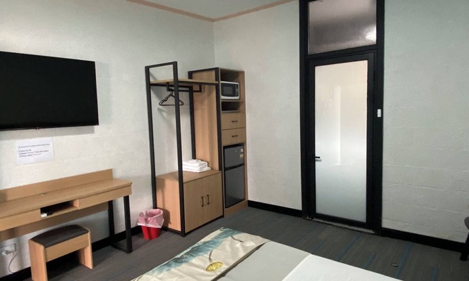 Hyde Park Hotel | Jasper Motor Inn