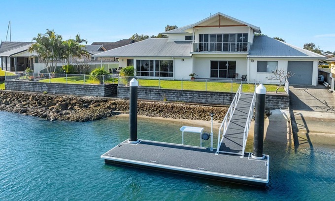 Yamba House | Jeffery River Retreat | Best Sunsets in Yamba