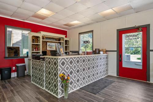 South Haven Hotel | Jensen's RV Park and Motel