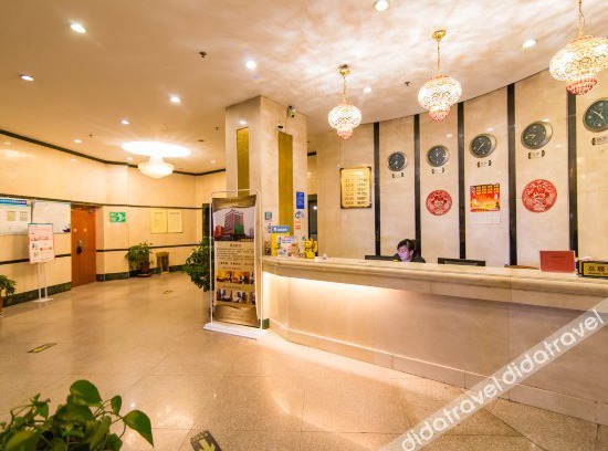 Wolong District Hotel | Jinding Hotel (Nanyang Railway Station Bus Station)