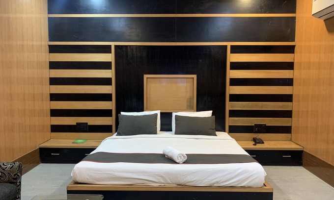 Nagpur Hotel | JK Rooms 148 Hotel Rahul Palace