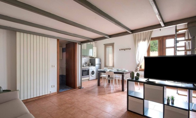 Pisa Apartment | JOIVY Green Terraced House