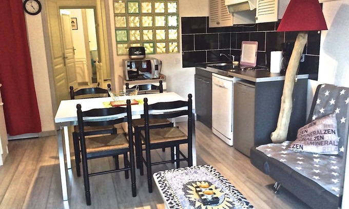 Hasparren Apartment | JOLI T2 Pays Basque for vacations or cures near Cambo les Bains (10mm)