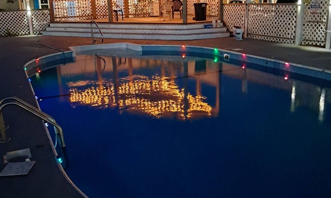 Dennis Port Hotel | Jonathan Edwards Motel