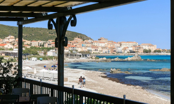 L'Ile-Rousse Hotel | Joseph Charles