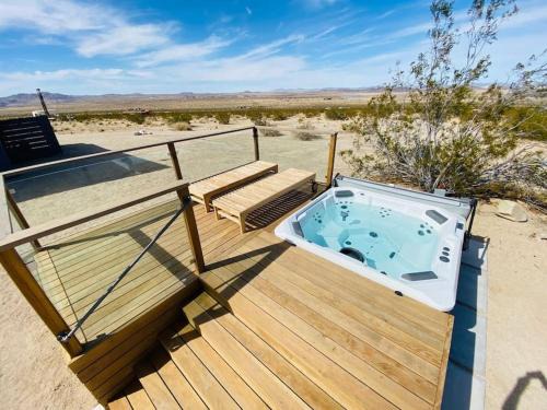 Joshua Tree House | Joshua Tree Luxury Home With Hot Tub & views