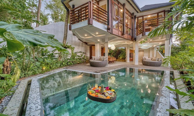 Lodtunduh Villa | Jungle Flower