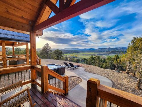 Orderville House | Juniper Mountain Retreat- Hot tub, Views, Between Zion and Bryce