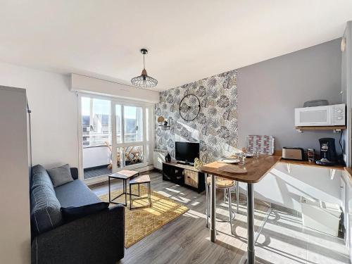 Courseulles-sur-Mer Apartment | JUNO Appart