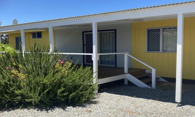 Jurien Bay Ski Chalet | Jurien Bay View Bungalows Jetty View 5