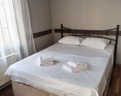 Maltepe Apartment | Küçükyalı Nezih Şirin Daire 3