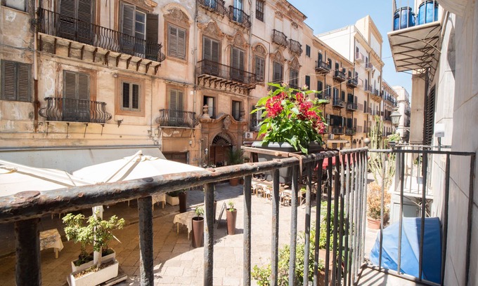 Kalsa House | Kalamarina Rooms B&B