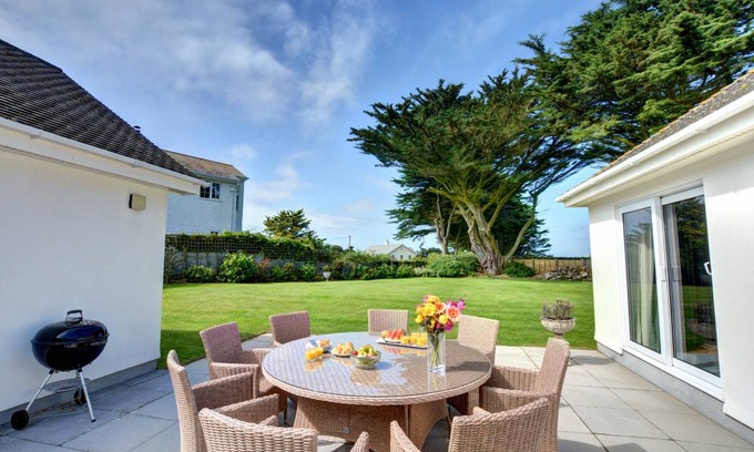 Constantine Bay Cottage | Kalundu
