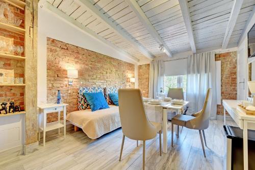 Gdynia Hostel | Kamienica Gdynia hotelowe komfortowe łóżka, plaża Orłowo molo