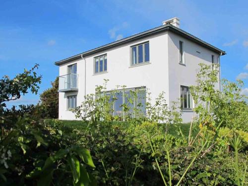 Crantock House | Kareena