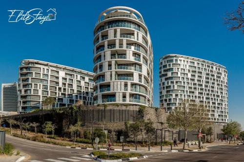 Greater Johannesburg Metropolitan Area Apartment | Kashi Skyline: Live . Shop . Work . Play