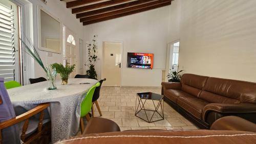 Paphos Hostel | KATKA Hostel Paphos