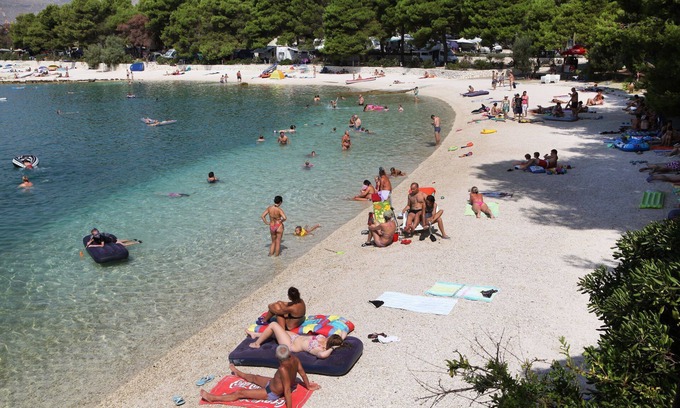 Trogir Apartment | Kaza - 50m From the Beach With Parking - A1