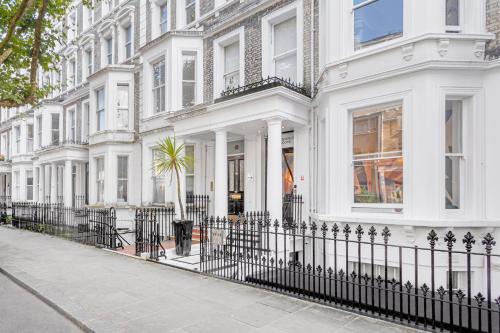 Earl's Court Apartment | Kensington Rooms - Philbeach Gardens